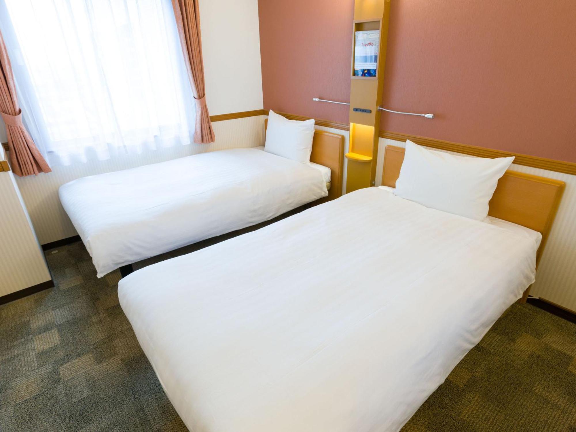 Toyoko Inn Yonago Ekimae Buitenkant foto